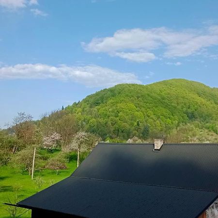 Під Горою Villa เชชอเร ภายนอก รูปภาพ